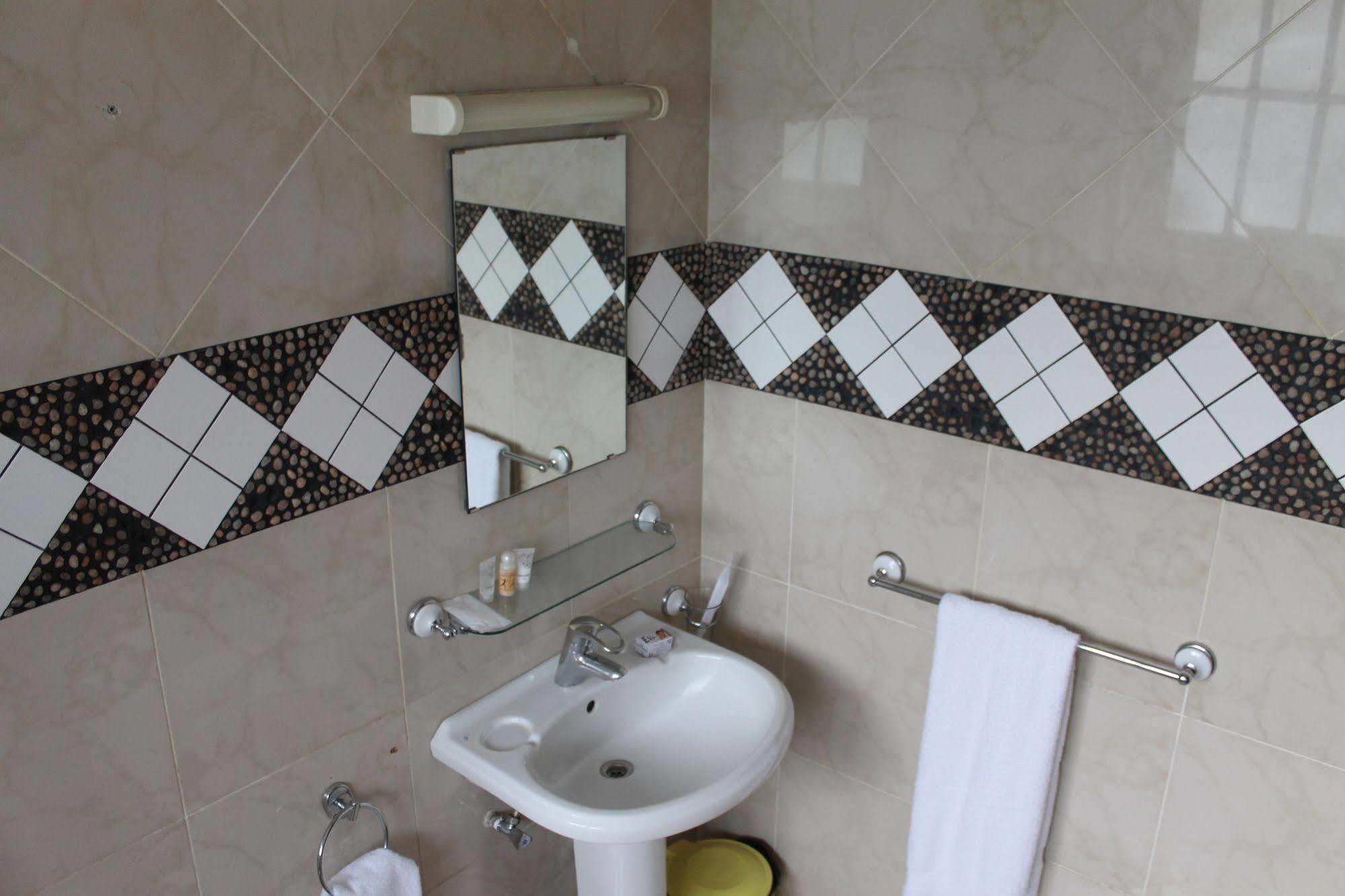 New Dodoma Hotel Eksteriør bilde